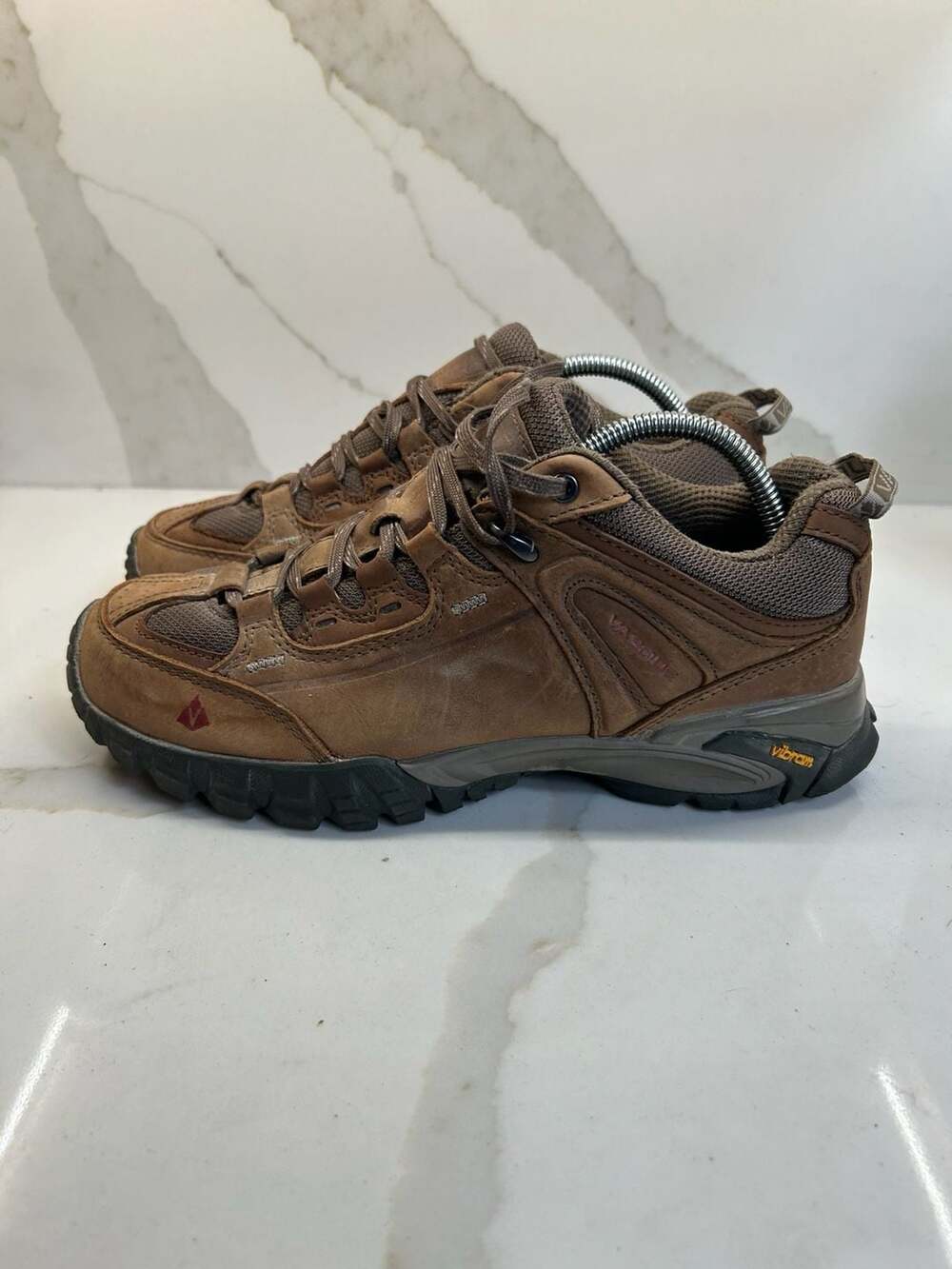Vasque Mantra 2.0 Brown Leather Hiking Shoes (Size: 8.5)